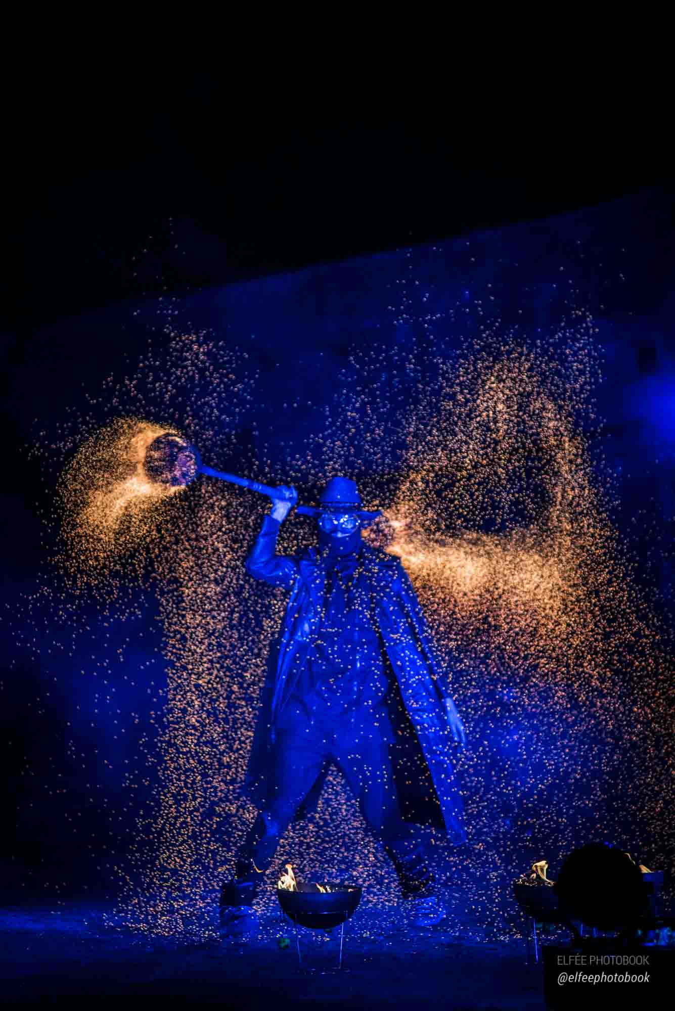 Spectacle de charbon artiste feu